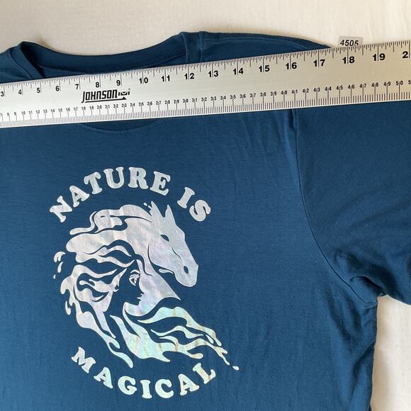 Disney Frozen II Women Shirt XL (15/17) Blue Logo Crew Neck Pullover Magical - Picture 3 of 8